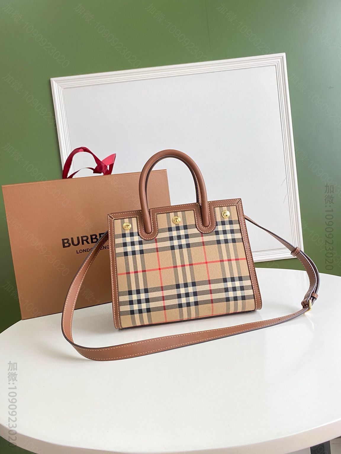 Burberry巴宝莉Vintage 复古‮纹格‬裁片Title - 泰尔勒...
