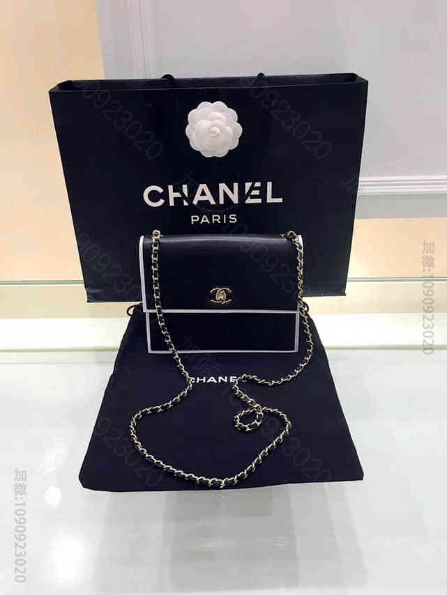 香奈儿CHANEL 17年最新限量版复古斜挎包