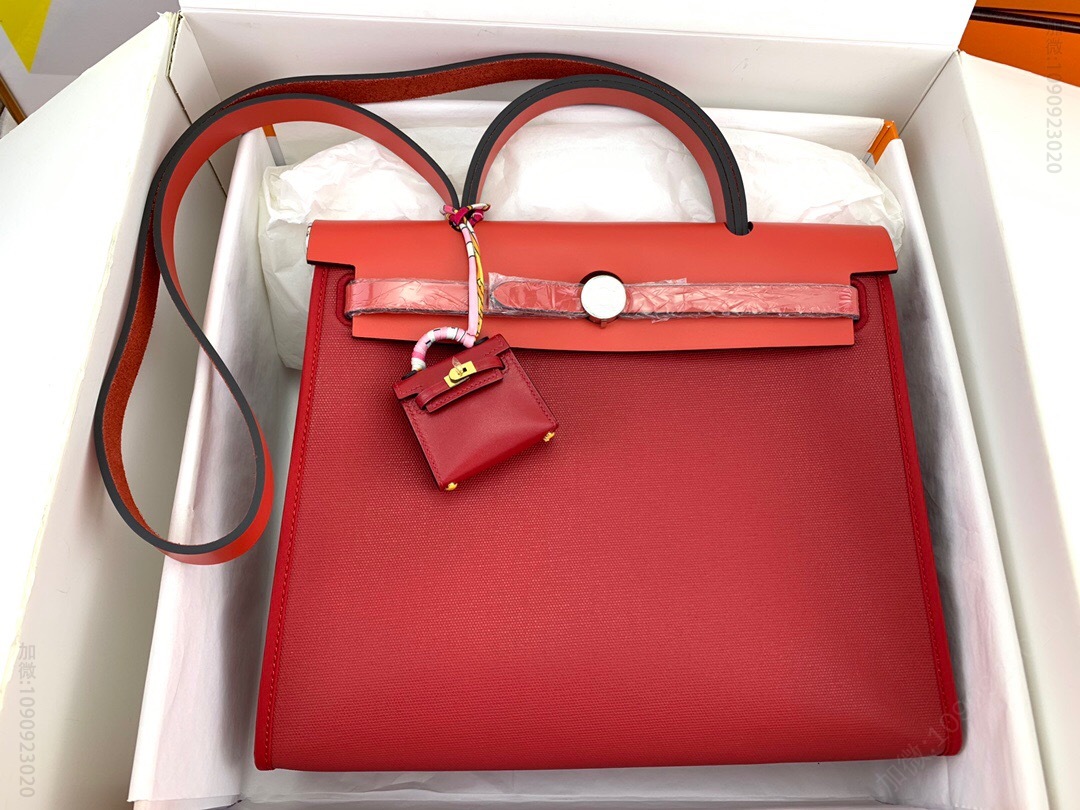 Hermes/爱马仕 Herbag 31 防水款 光面红色/杏