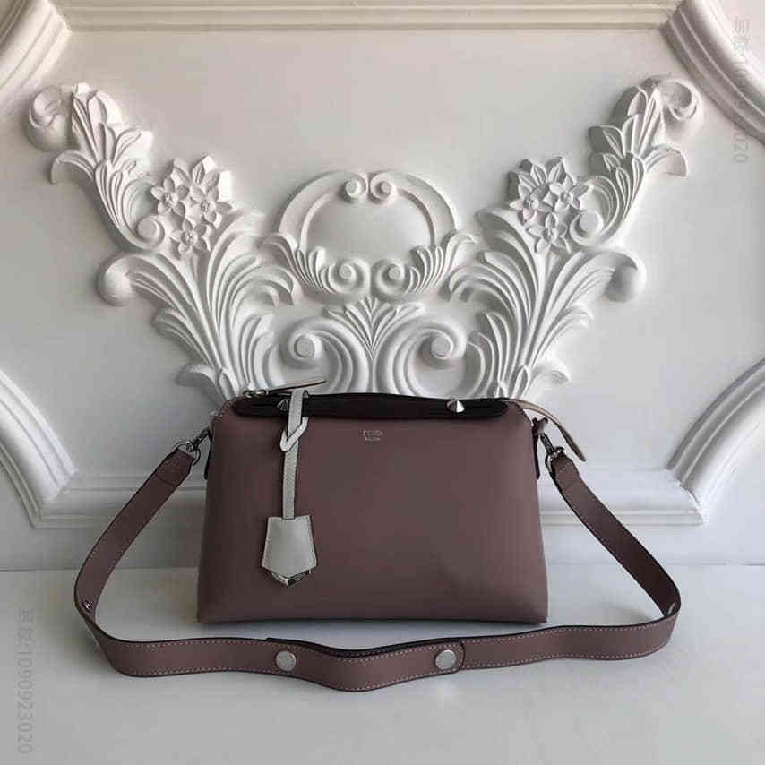 芬迪/FENDI 149S柔软小牛皮波士顿手提包