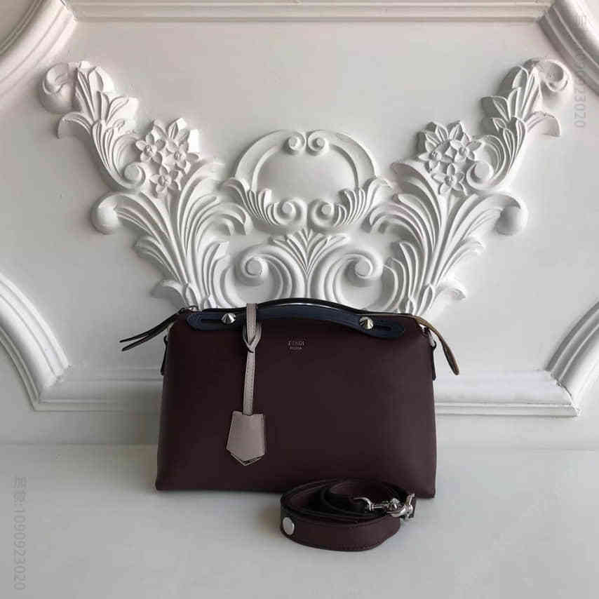 芬迪/FENDI 149S柔软小牛皮波士顿手提包