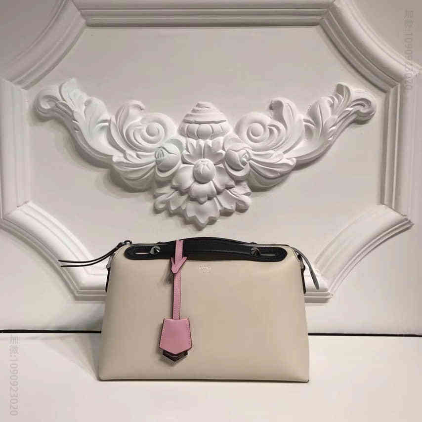 芬迪/FENDI 149S柔软小牛皮波士顿手提包