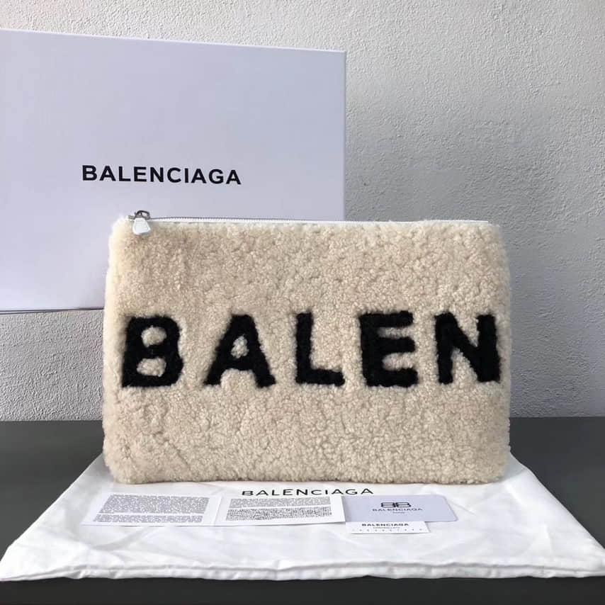 巴黎世家/Balenciaga 白色毛毛绒羊毛字母logo手包 92268