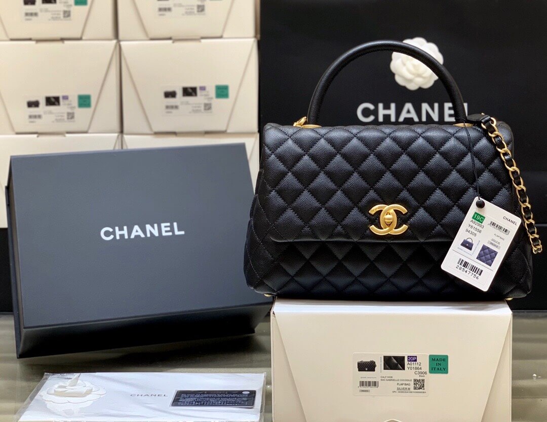 Chanel/香奈儿 经典款之Coco handle 中号手提包 A9299...