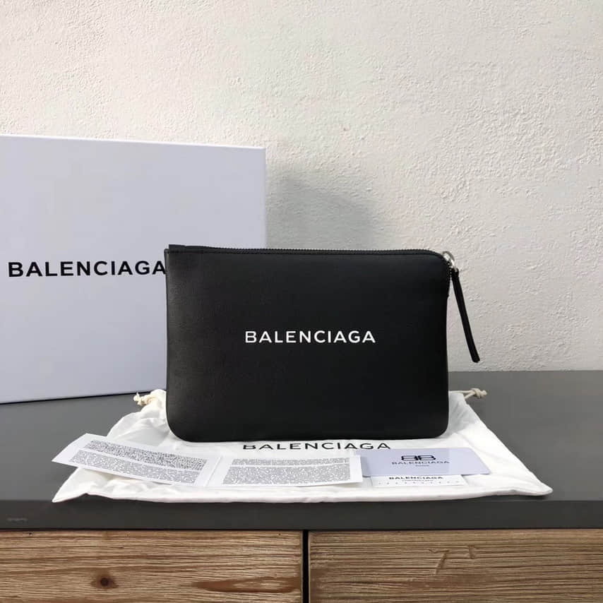 Balenciaga/巴黎世家 小号黑色字母手包 92266