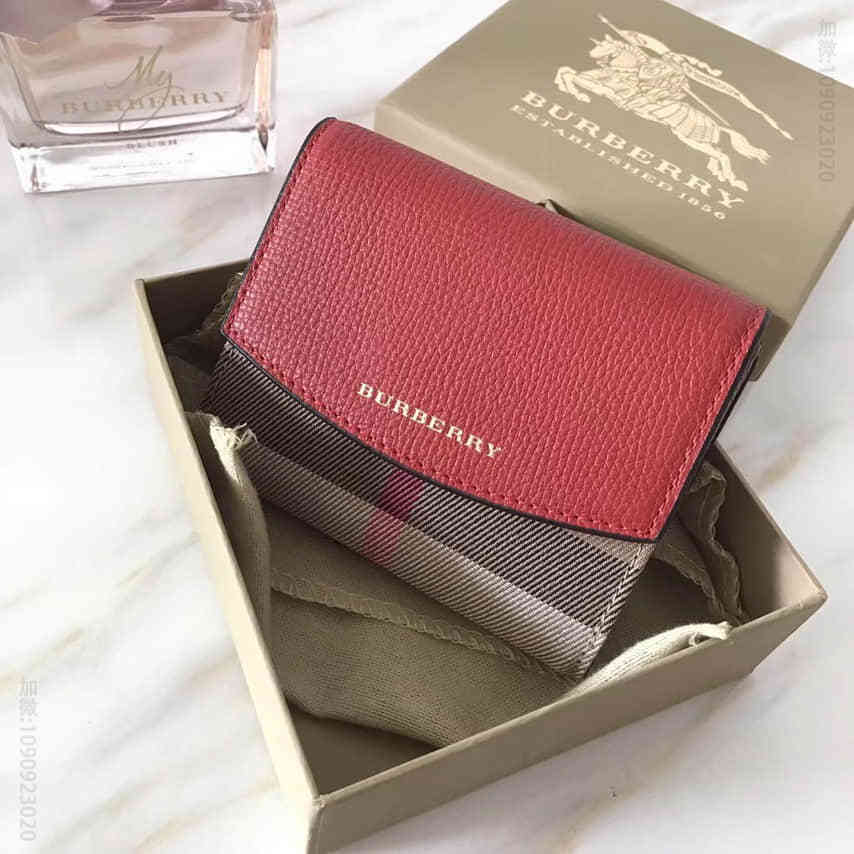 巴宝莉/Burberry 手掌纹牛皮配色最新短款钱夹