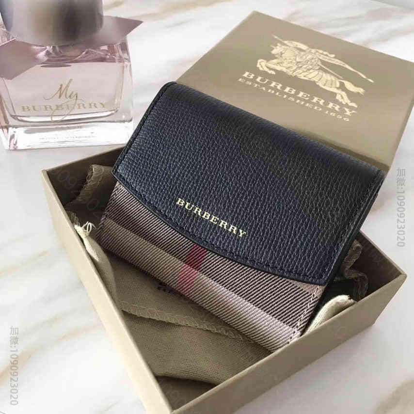 巴宝莉/Burberry 手掌纹牛皮配色最新短款钱夹
