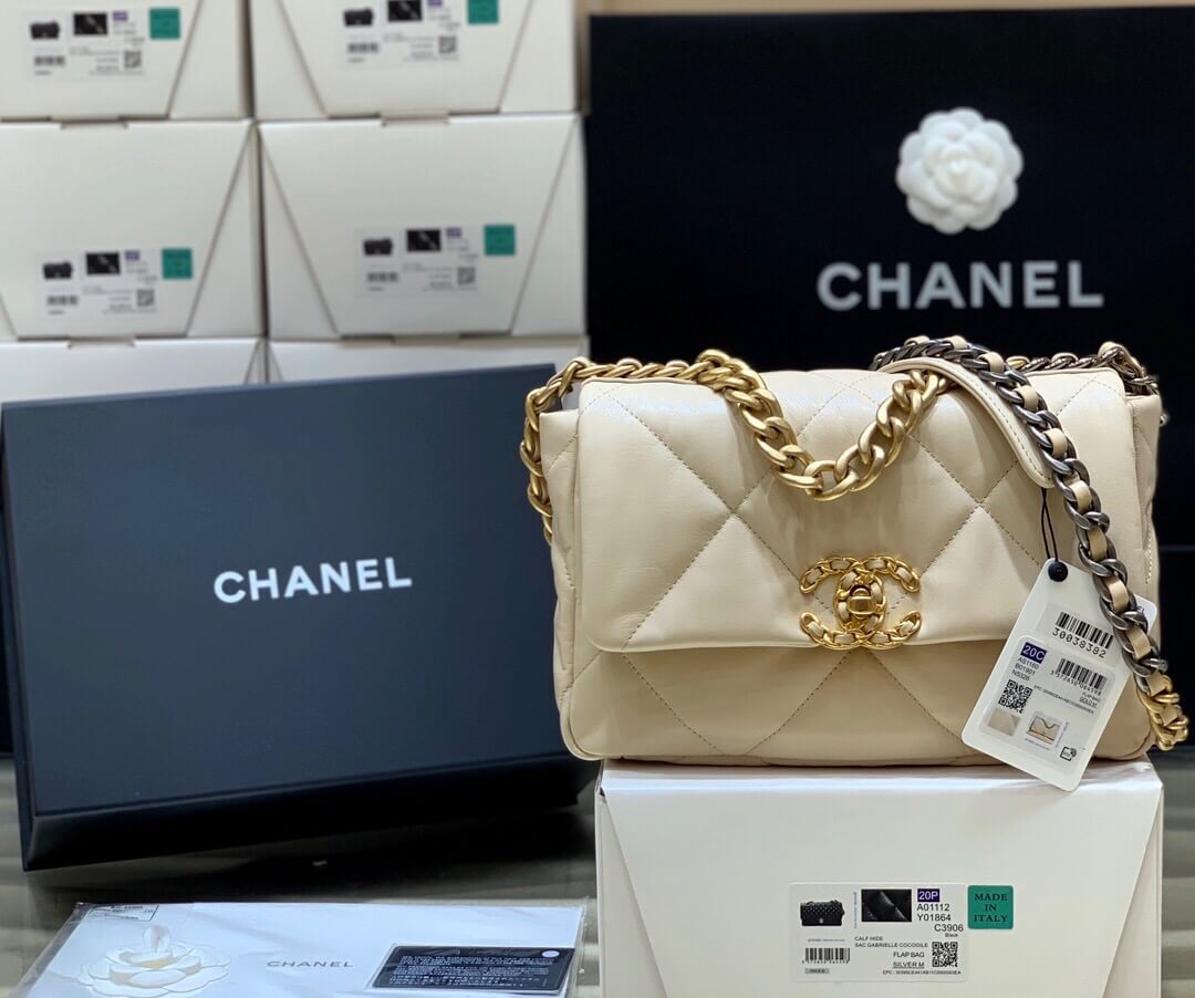 Chanel香奈儿 全新至尊版本原厂GR山羊皮19 bag AS1160杏色