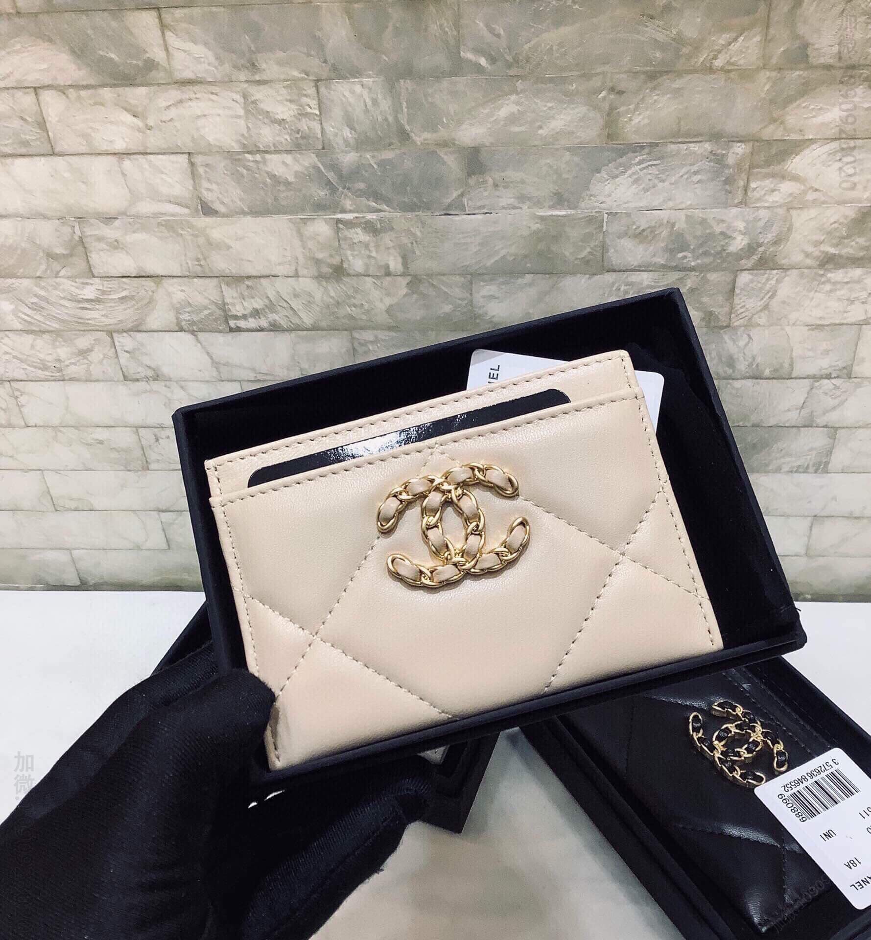Chanel香奈儿 经典菱格纹19羊皮金色大cc logo 卡包卡套 AP1167杏色