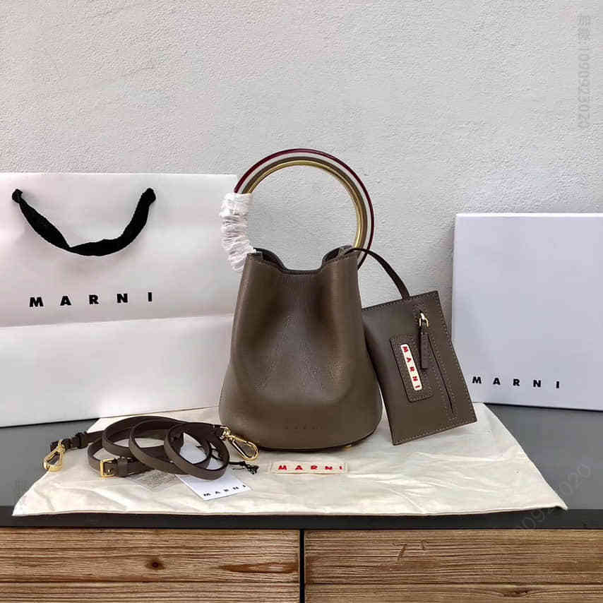 MARNI/玛尼 大象灰圆环桶包