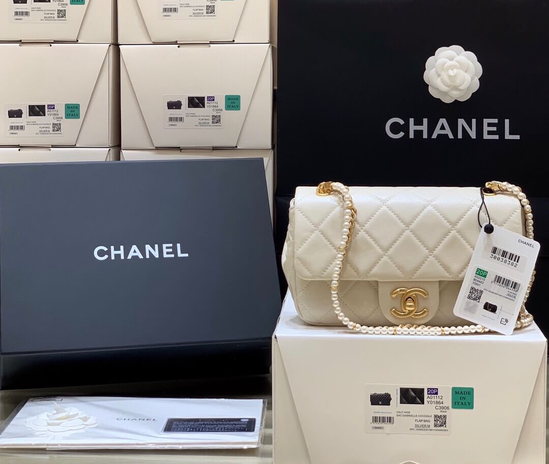 Chanel香奈儿 2020秋冬限量版珍珠CF链条包 AS2210白色