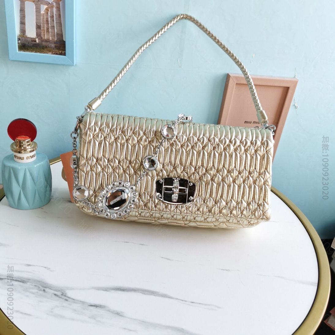 MIUMIU缪缪全新升级版水晶钻链Cloquet层叠珠光羊皮链条包5BD23...
