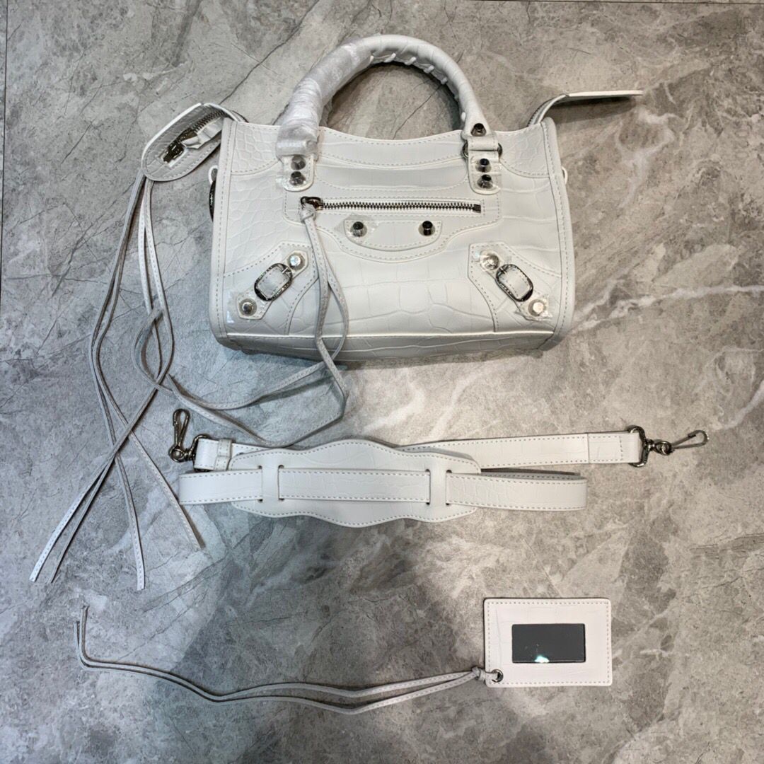 Balenciaga巴黎世家原版鳄鱼纹牛皮配银钉机车包228