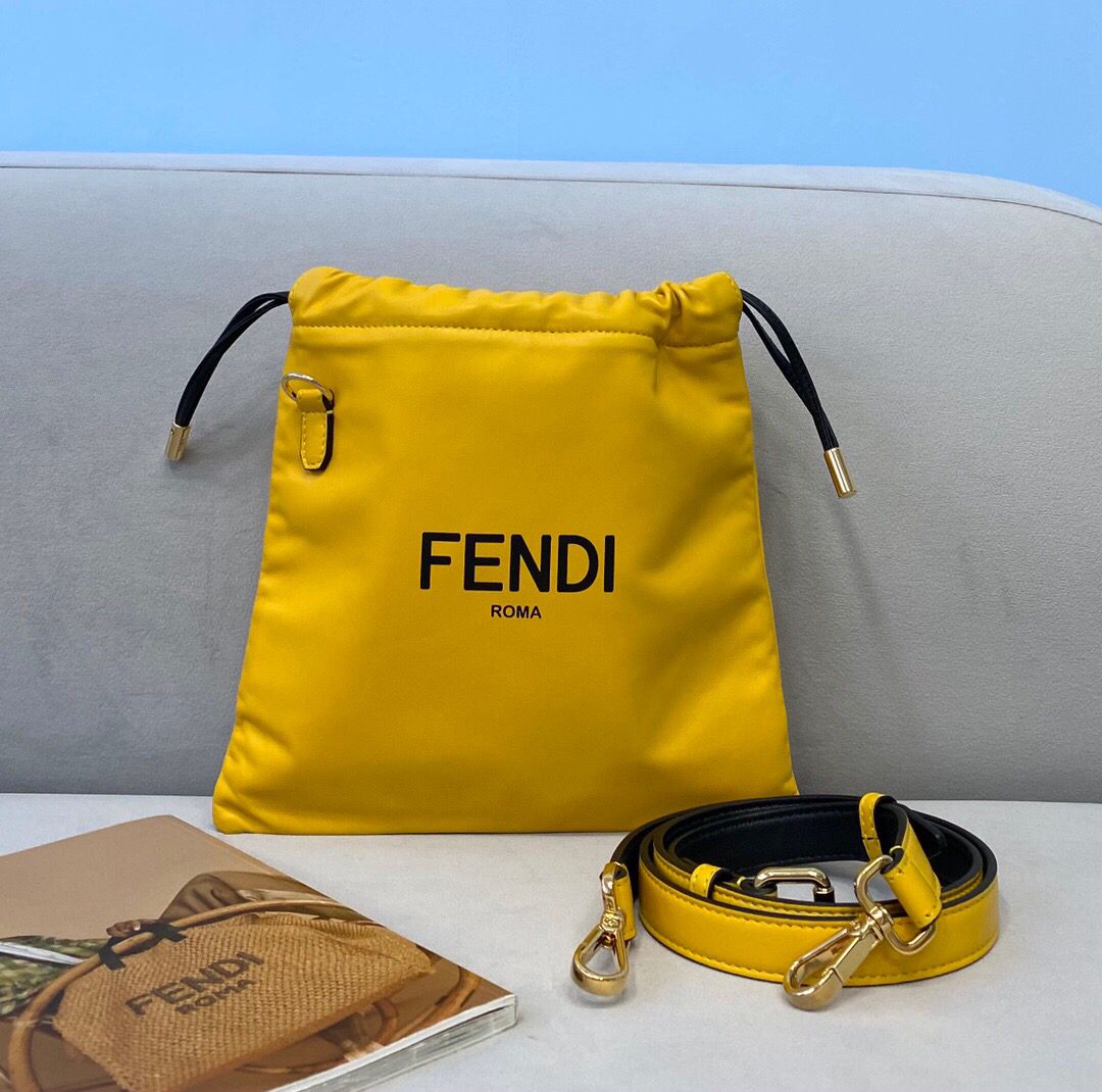 芬迪女士单肩包 FENDI芬迪品牌字母手袋8355s 
