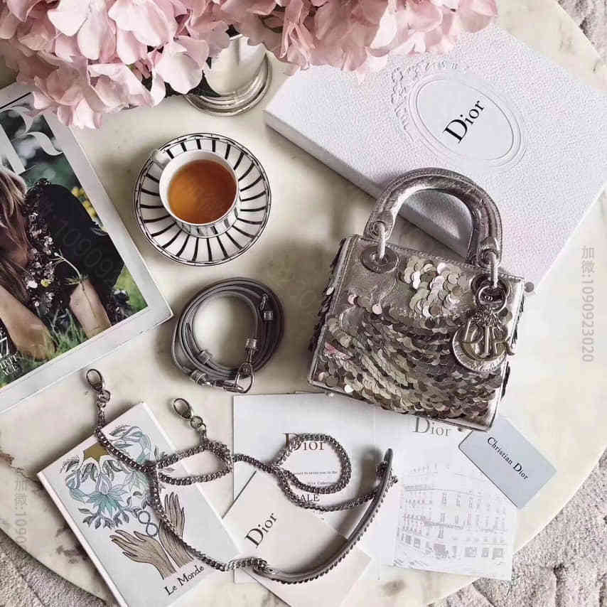 Dior/迪奥 mini lady 金属色手工珠绣系列