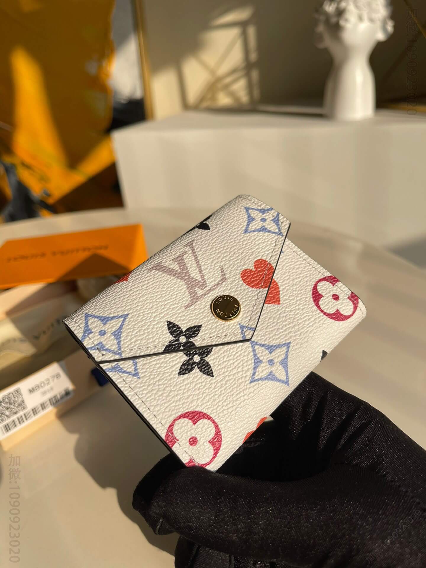 Louis Vuitton LV M80278 Game On Zoe 白三彩扑克牌钱包