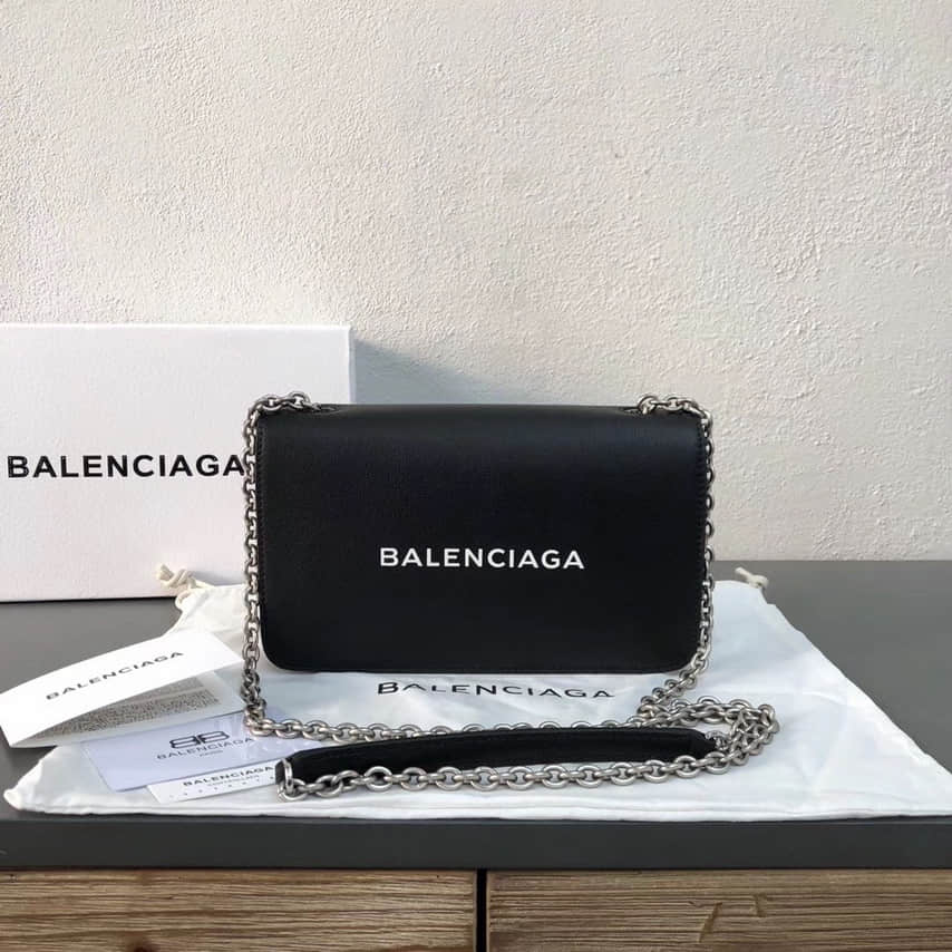 Balenciaga/巴黎世家 17新款 字母logo链条包翻盖单肩斜跨包