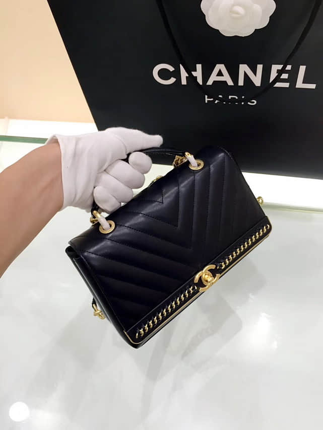 Chanel/香奈儿 专柜新款 车V格原厂黑色小牛皮 单肩斜挎包