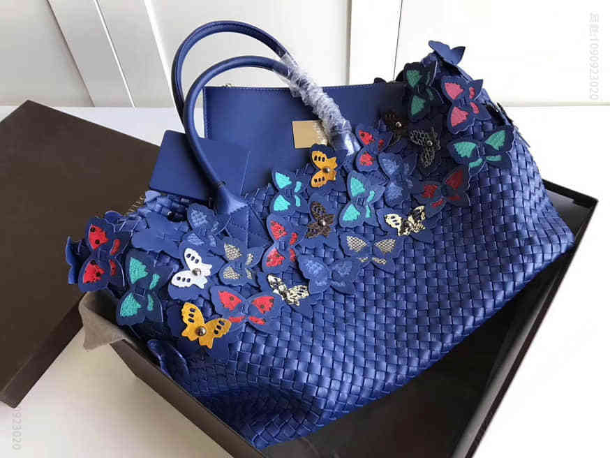 BV女士购物袋 Bottega Veneta（葆蝶家）BV 蝴蝶装饰购物袋5211 