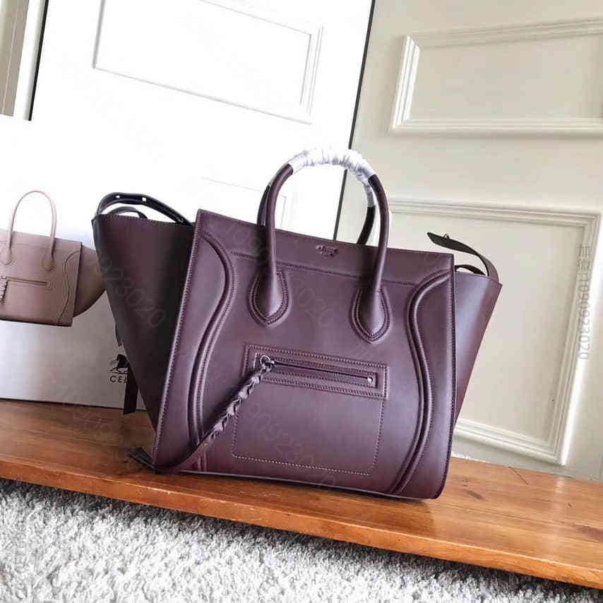 赛琳Celine Phantom牛皮幻影蝙蝠包