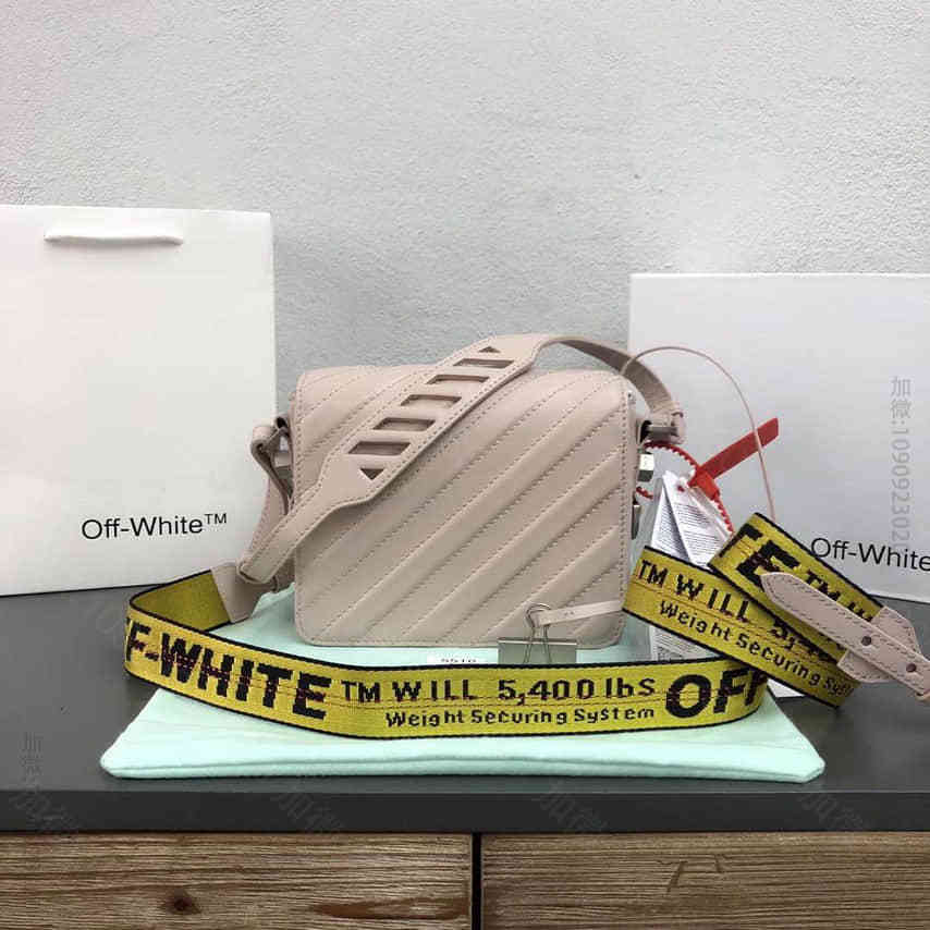 2023 Off-White 女士 衬垫卡扣皮革肩包