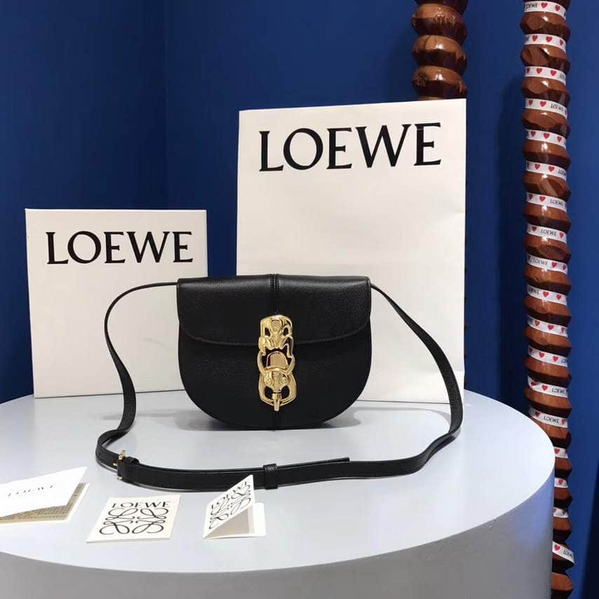 2023新款Loewe Lapin Bag 罗意威玉兔马鞍包