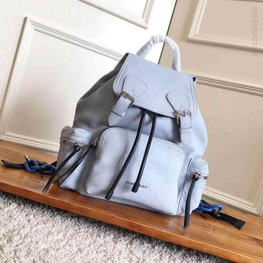 Burberry博柏利专柜最新The Rucksack全皮军旅背包