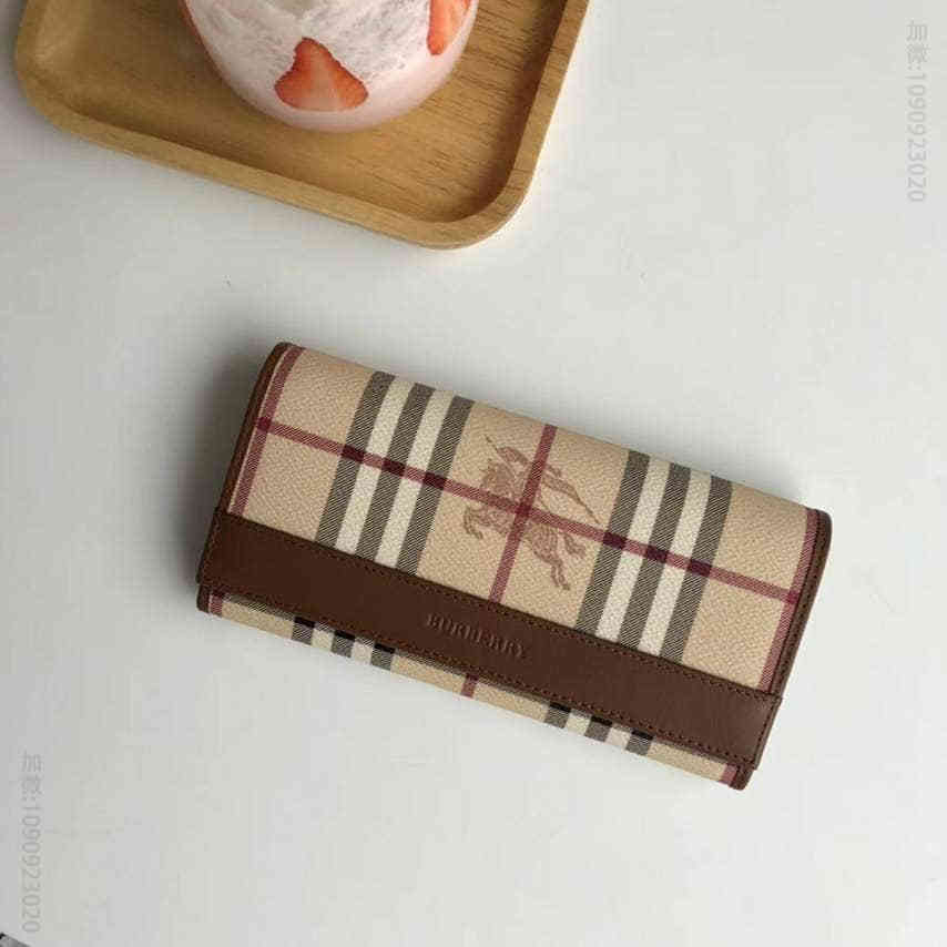 Burberry博柏利B家经典两折钱夹 棕色