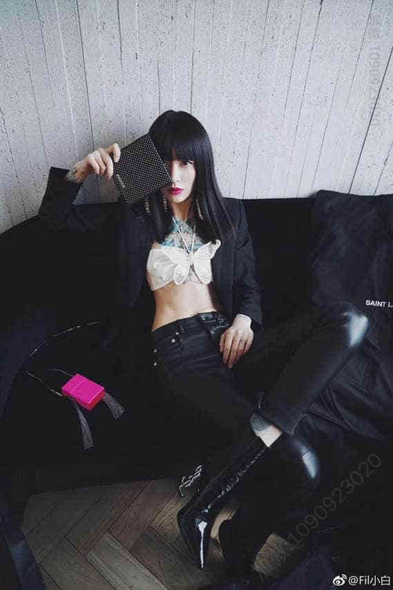 圣罗兰YSL（Saint laurent）MINAUDIERE玫红链条烟盒包520118