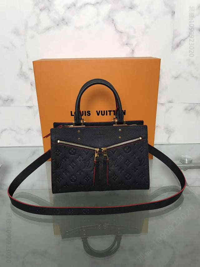 LV/路易威登 拉链装饰Zipped小号手袋M54195