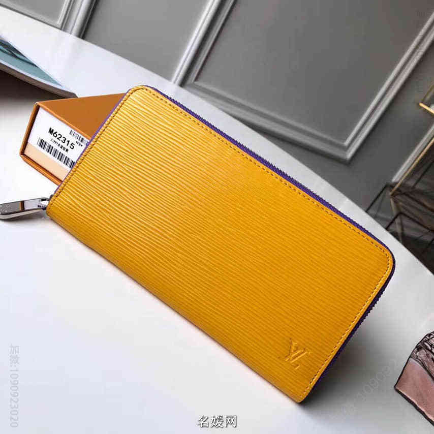 LV/路易威登 配色水波纹Zippy拉链钱夹 M62315