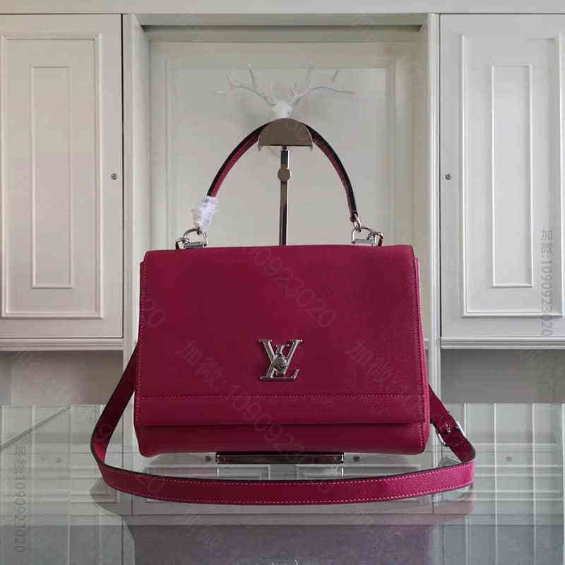LV50250 范冰冰同款 钯铜LV扭锁封口 红色 国际高端包包品牌