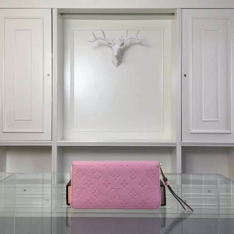 Louis Vuitton LV60171 品牌标志压花 牛皮内衬 粉色 复刻包包的厂子
