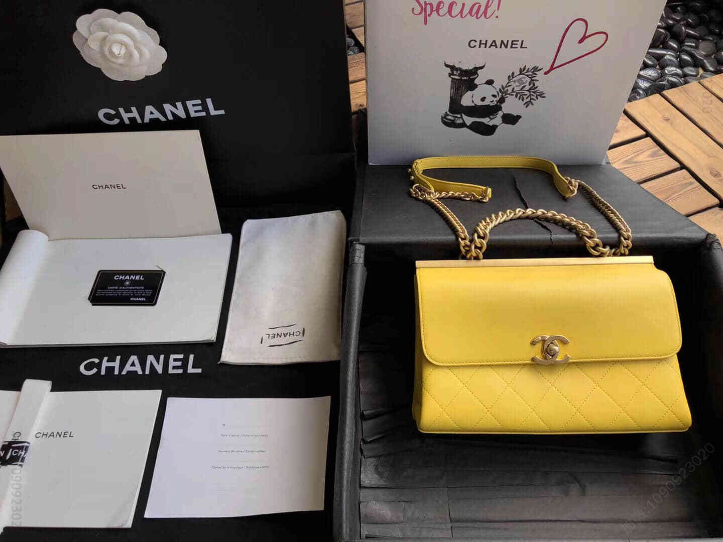 Chanel 2023春夏pre collection复古双面 链条手柄 菱格链条包