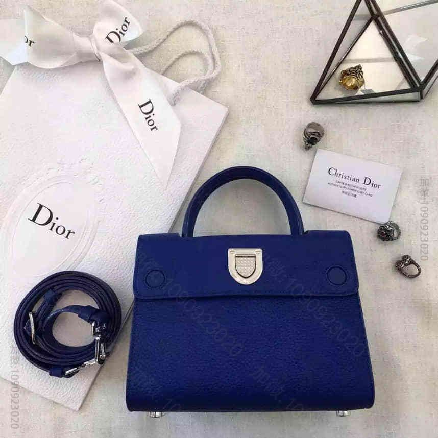 “DIOREVER”袖珍手提包 蓝色荧光小公牛皮 哪有精仿包包货源