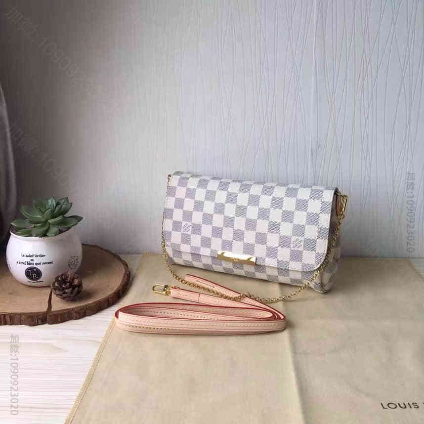LV M40718 女士棕色帆布牛皮饰边手提斜跨包 做精仿包包之后