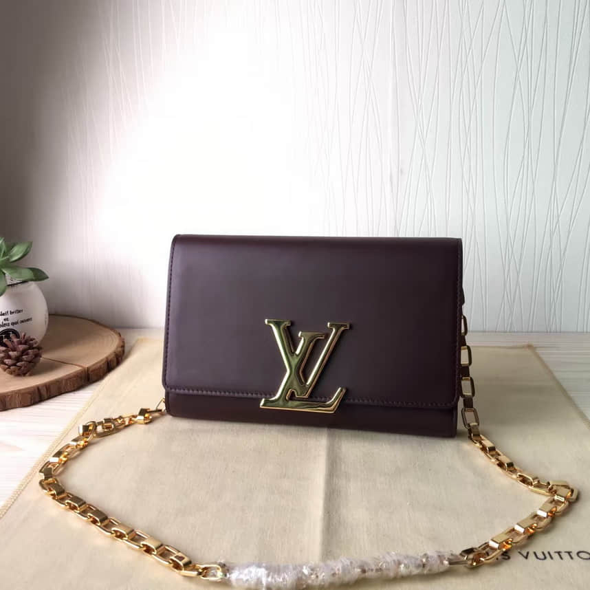LV女包 原单 Louis Vuitton 手拿链条两用包 棕色 高仿LV包包价格 
