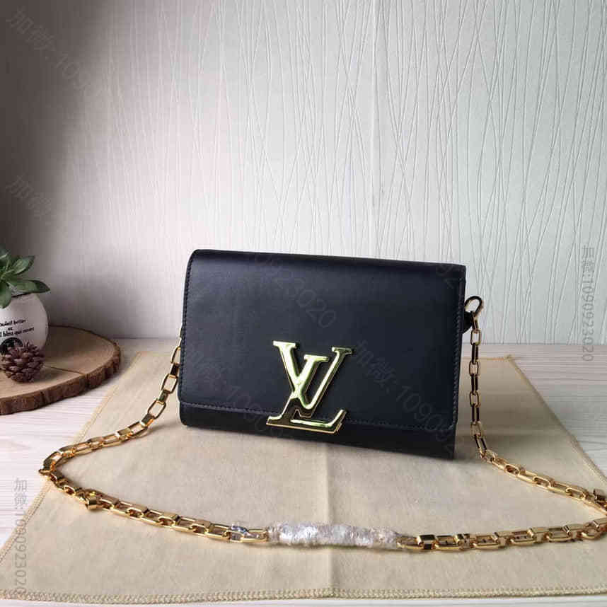 【原单】Louis Vuitton LV94335 手拿链条两用包 黑色