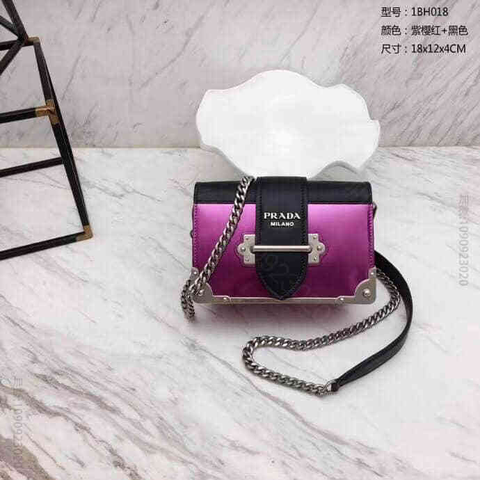 PRADA/普拉达 18年新款Cahier单肩包 1BH018