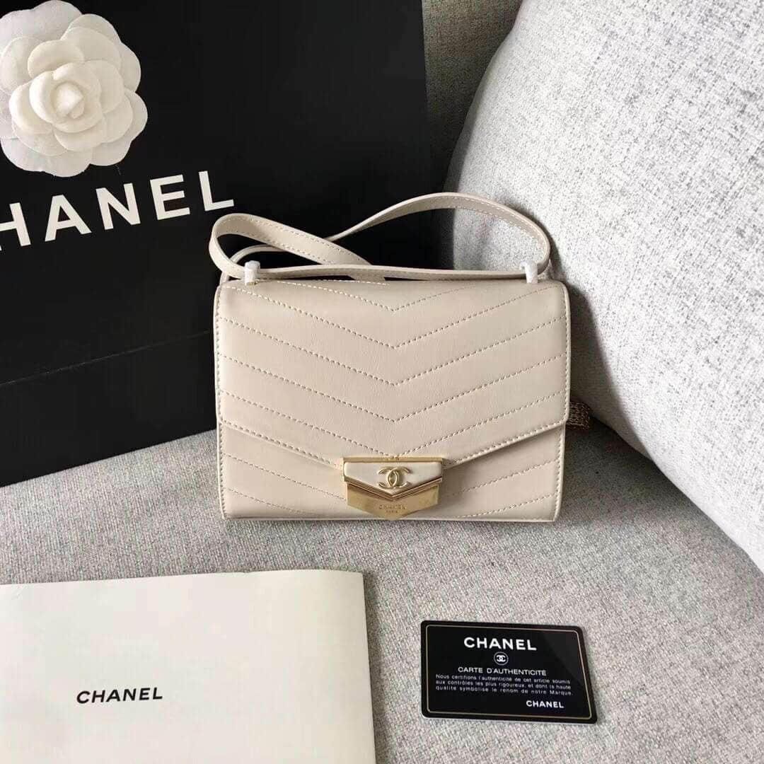精品香奈儿女士斜跨包 Chanel/香奈儿 2023年新款复古盒子包口盖包 A57490D 