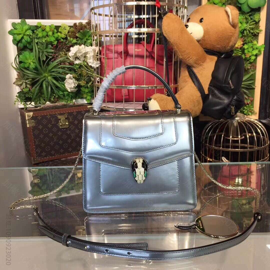 BVLGARI磨砂质感镜面小牛皮金属粉 20CM手提款蛇头包