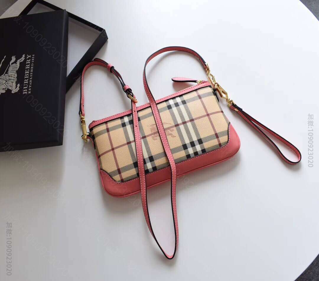 巴宝莉/Burberry 经典战马格子信封包斜挎包