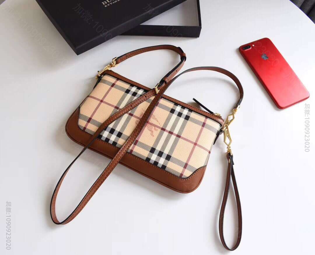 巴宝莉/Burberry 经典战马格子信封包斜挎包