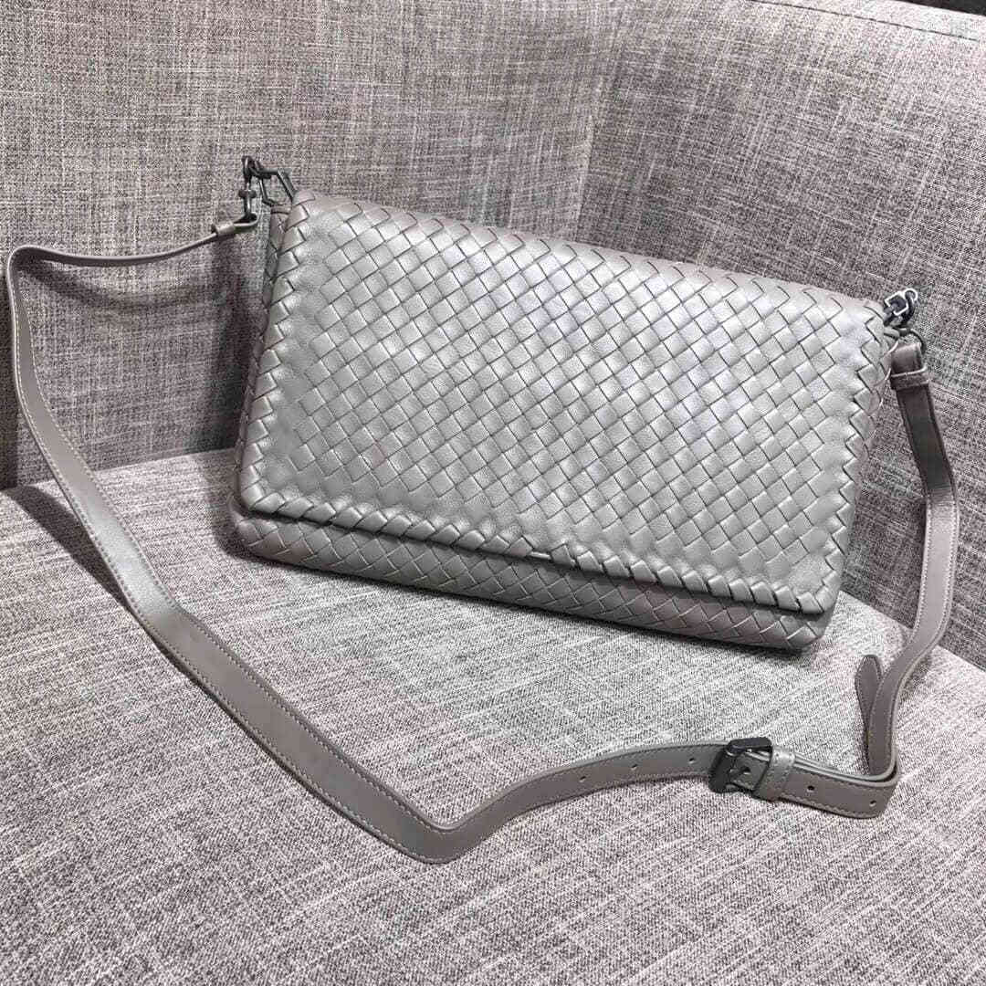 葆蝶家（BottegaVeneta） BV intrecciato羊皮编织斜挎小包 MS3887