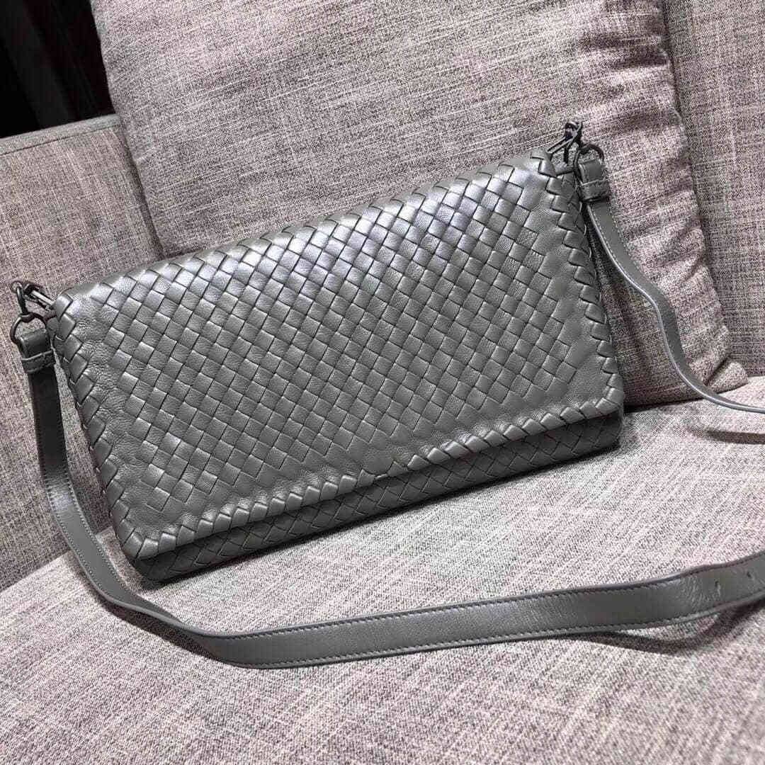 葆蝶家（BottegaVeneta） BV intrecciato羊皮编织斜挎小包 MS3887