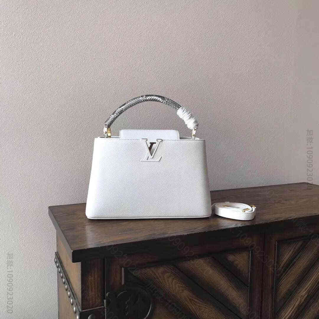 LV/路易威登 原单 白色 蟒蛇皮手柄Capucines中号手袋