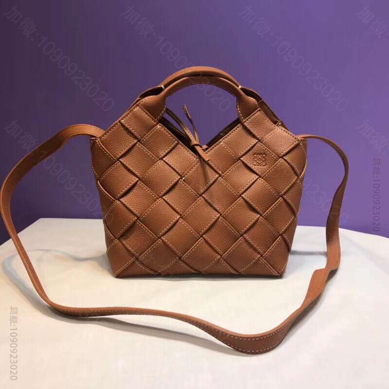 LOEWE/罗意威 18年新款Woven Basket Gingham Ba...