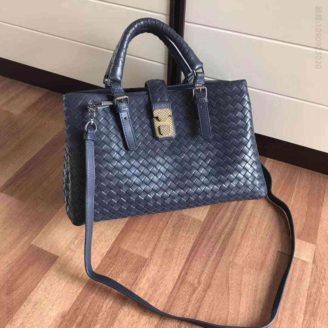 葆蝶家（BottegaVeneta） BV 专柜最新编织款中号羊皮罗马包 MS7453