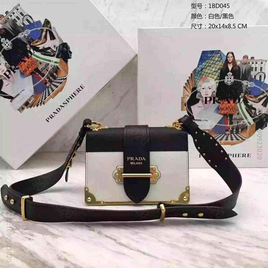 原单老鼠货(PRADA)普拉达 16年走秀款cahier 手袋 粉雾白小牛皮...