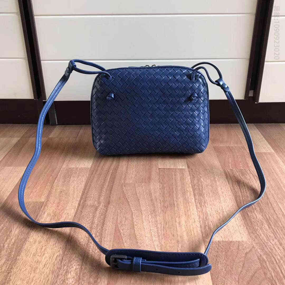 葆蝶家（BottegaVeneta） BV 小羊皮编织斜挎女包 MS114